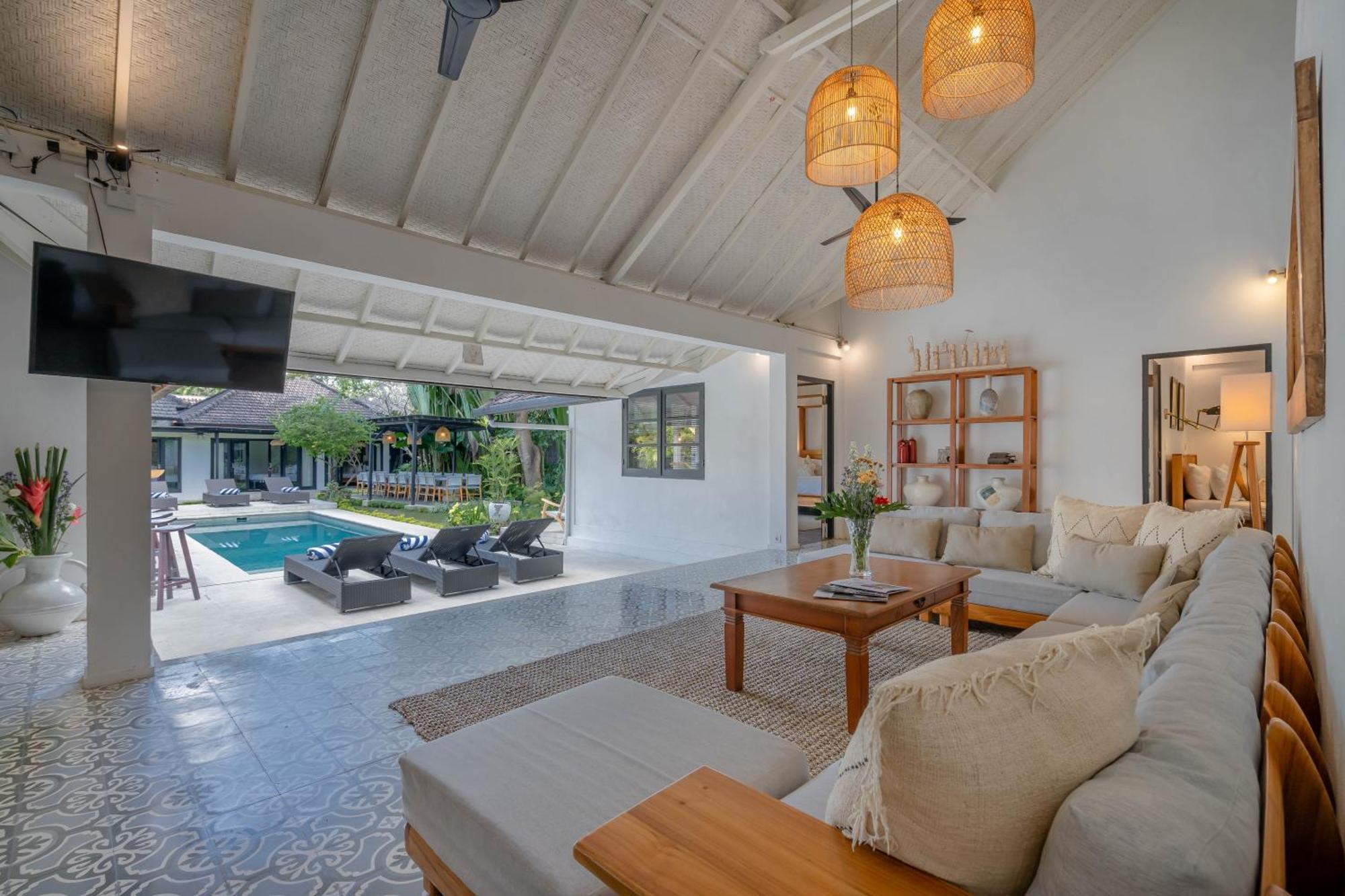 Villa Aryana Estate *