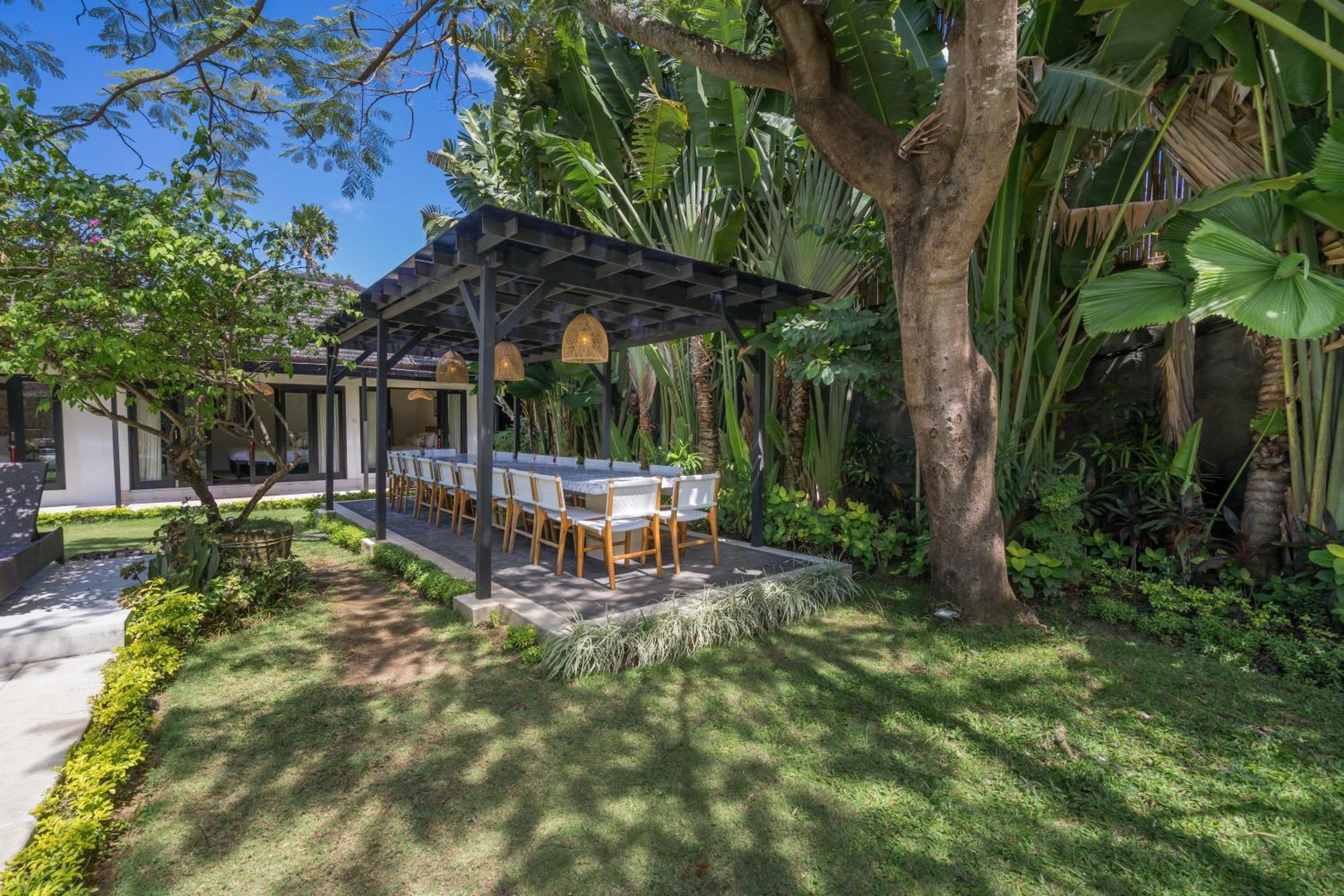 Villa Aryana Estate *